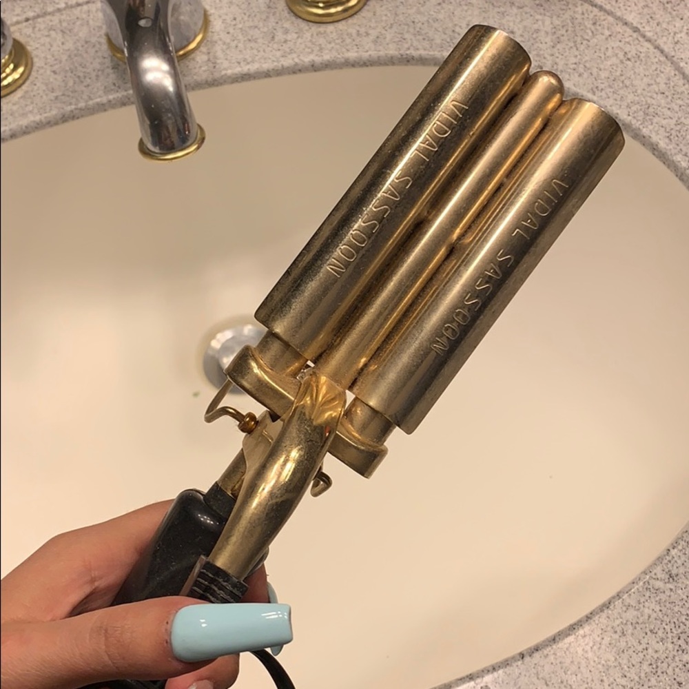 Hairstyling waver
